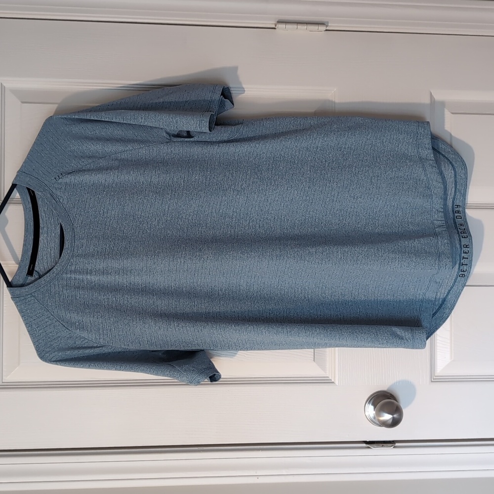 Lululemon License To Train Short Sleeve Shirt